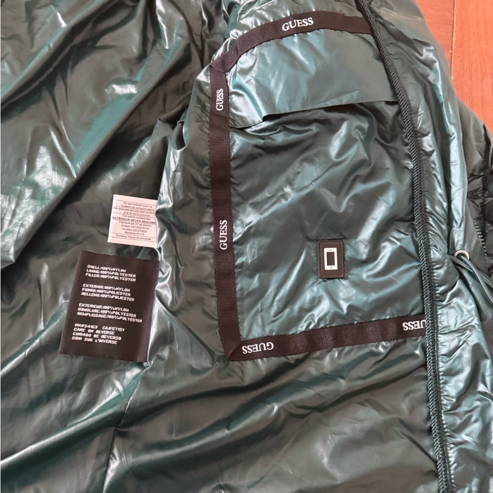 Guess Green Puffer Coat with Hood and Quilted Design - Picture 3 of 4